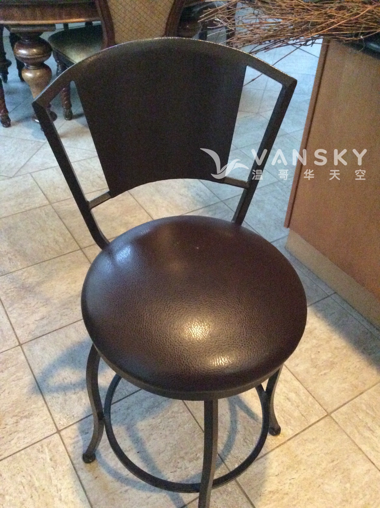 220731161522_One Bar Chair-90 Dollars-1.jpeg